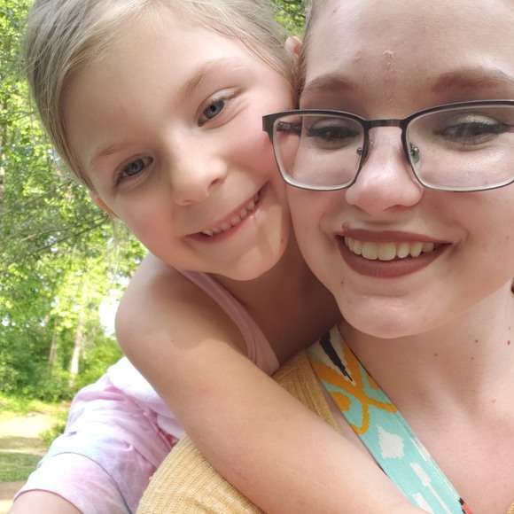 Meet your Posher, Emilie - Picture 1 of 1